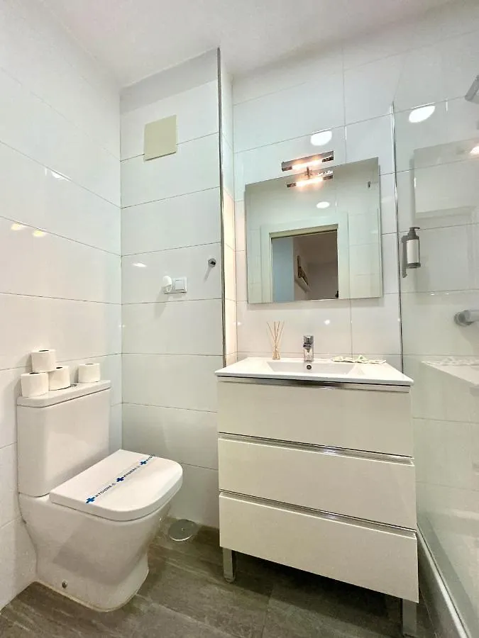 Urbe10 Santa Lucia 1 Bedroom Apartment 1A Málaga