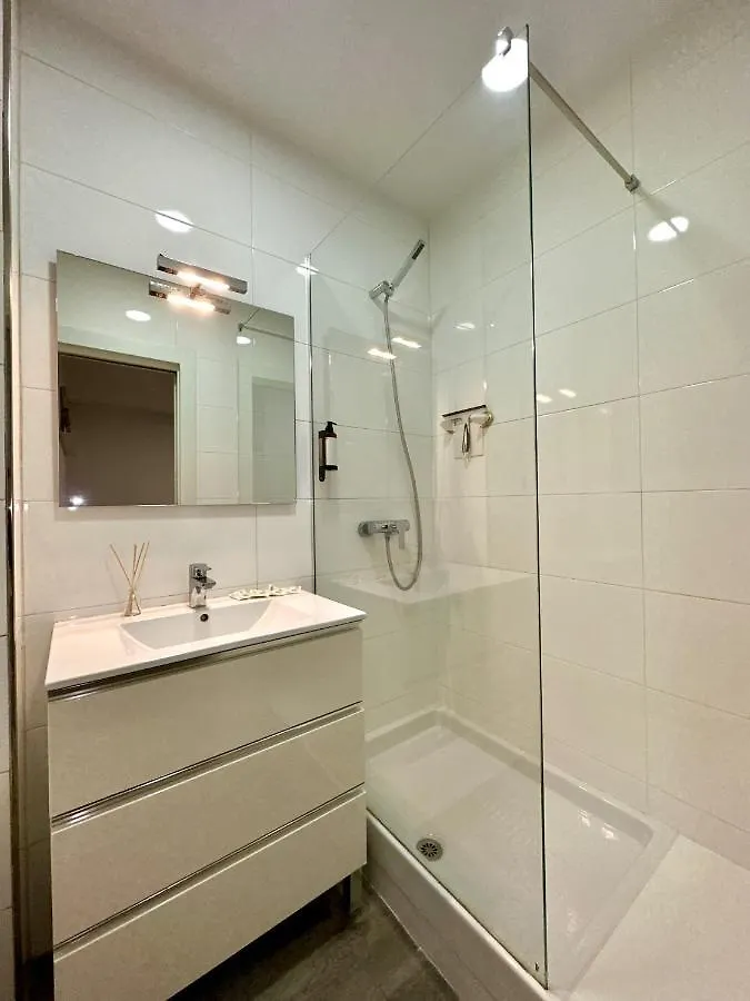 Urbe10 Santa Lucia 1 Bedroom Apartment 1A Malaga